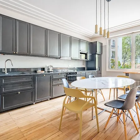 Exceptional 220 M2 Lägenhet